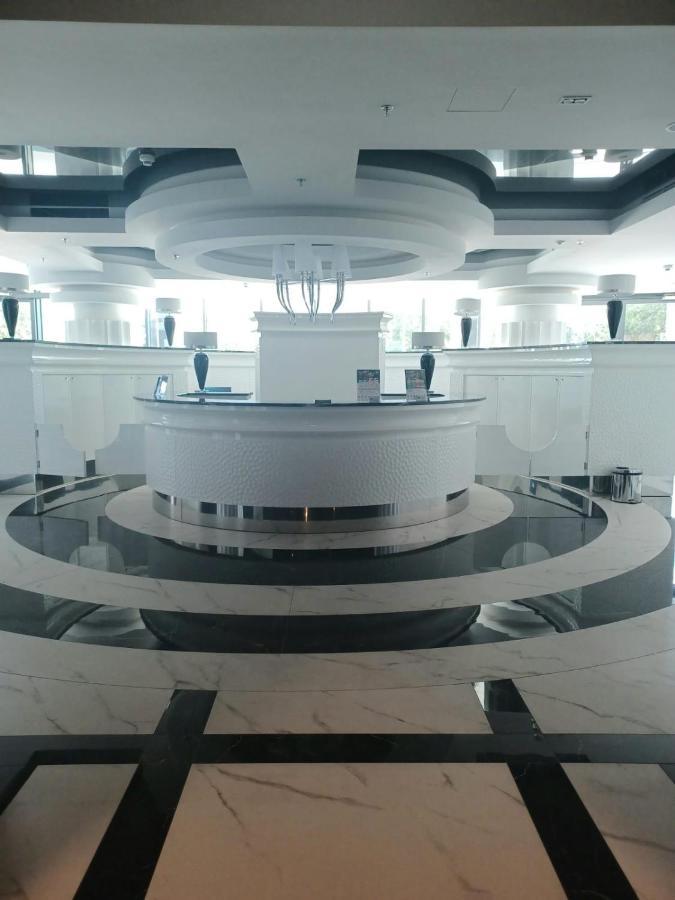 Hanza Tower Ajp Lux Apartment Estetino Exterior foto